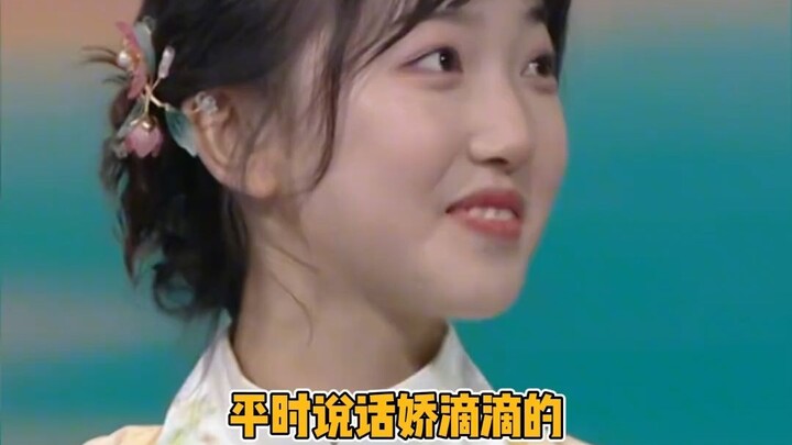 Nhân tài kiểu này quả là hợp để xuyên không, làm nữ chính phong cách ngược luyến thù hận~