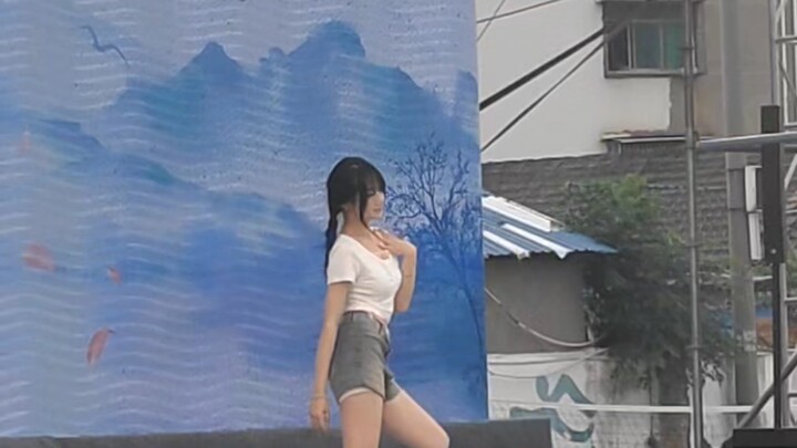 艺术节表演林娜琏ABCD