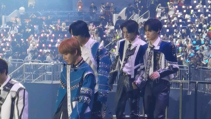 เมื่อเจโนทำไม้เบสบอลหล่น ทั้งครอบครัว NCT จึงพร้อมใจกันออกตามเก็บกลับมา