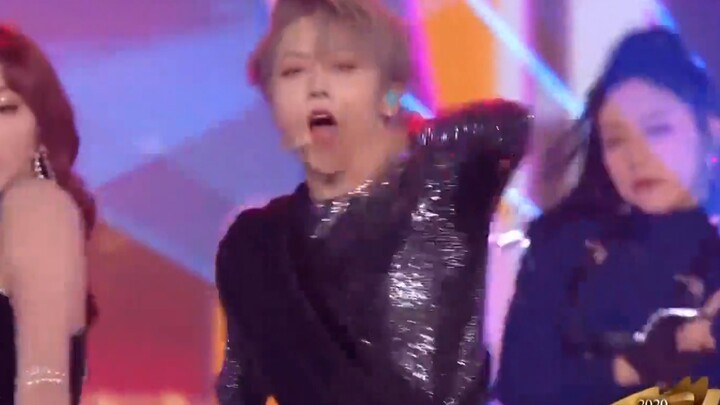 ใส่เสื้อผ้าให้มากที่สุดแล้วเต้นให้สุดเหวี่ยง! ! ! Liu Yuxin Weibo Night "ไม่ใช่ฉัน" ผสมผสานช็อตตรงหล