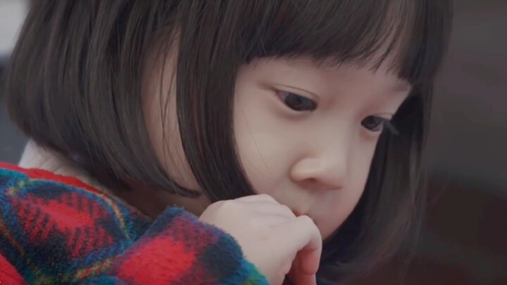 นี่แหละคือเจ้าหญิงตัวน้อยที่ทุกคนต่างเอ็นดู! อย่างช้าๆ ไข่มุกปี 1988 ก็กลายเป็นวัยเยาว์ไปเช่นกัน...