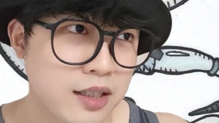 Bobo menderita karena versi