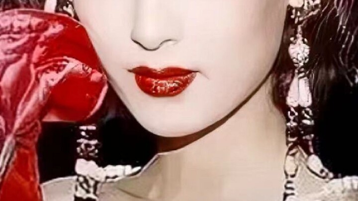 What a downgrade in aesthetics. No more squinting eyes or world-weary faces. All the early Chinese m