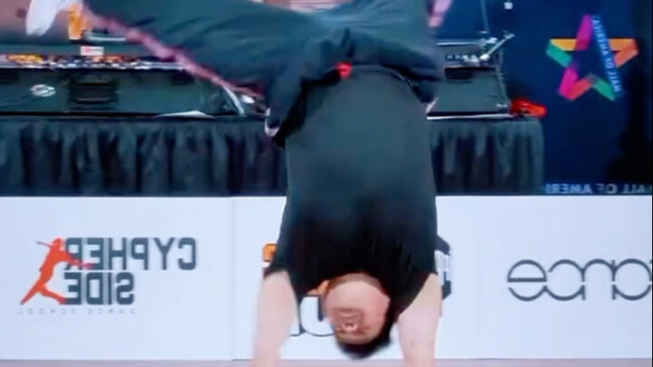 200斤胖子跳街舞，开场第一招直接飞起来了！太灵活了！