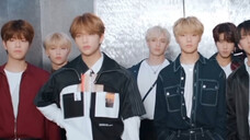 Saat anak-anak Stray menaiki "Ladder Through Time" dan melihat diri mereka sendiri lima tahun kemudi