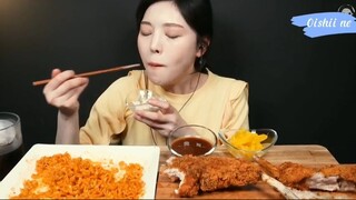 Sườn tảng chiên xù ăn cùng mì gà cay Carbo 4 #amthuc