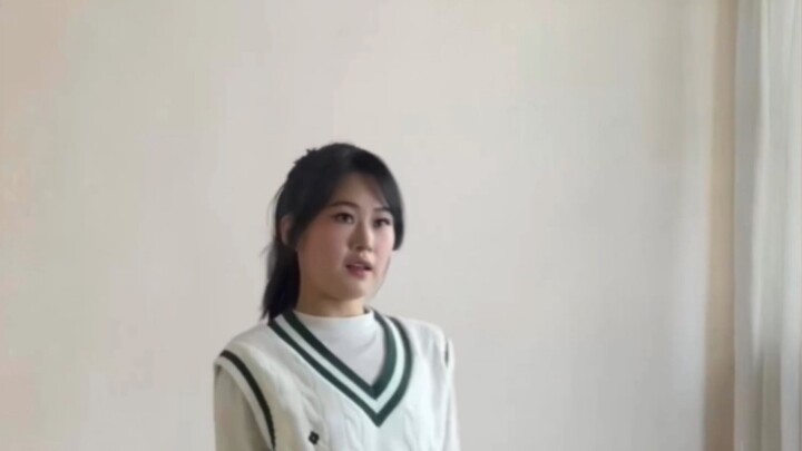 I danced to all 9 f(x) title songs in one go, my first step to Korean Wave