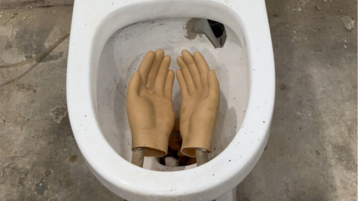 Penemuan: Toilet bantuan anti cipratan air satu tangan