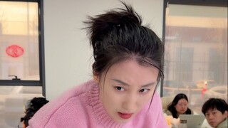 背靠人设好摸鱼