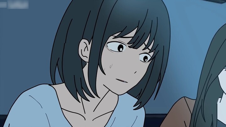 Late-night B&B horror! The woman at the opposite window seemed to have not moved at all! ?