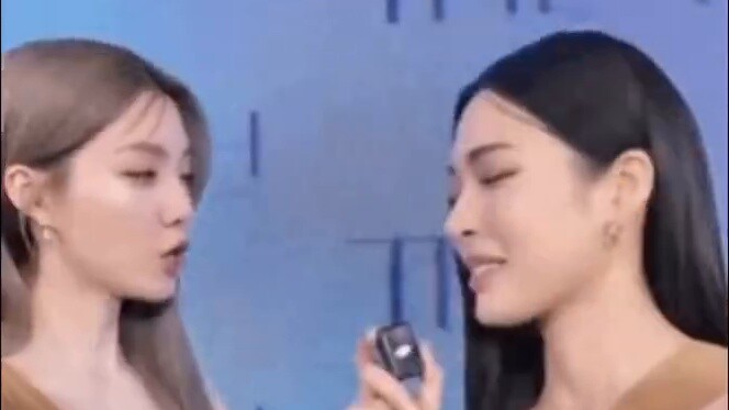 Chen Ao me-retweet: Alai? Tapi Tuan Kuang bukan tipe orang yang terus menggerutu. Hmmmm, saya menger