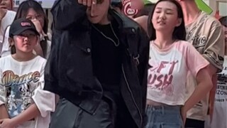 Saat kamu menari Gento di depan sekelompok cowok!!! Hahahahahahahahahahahahahahahahahahahahahahahaha