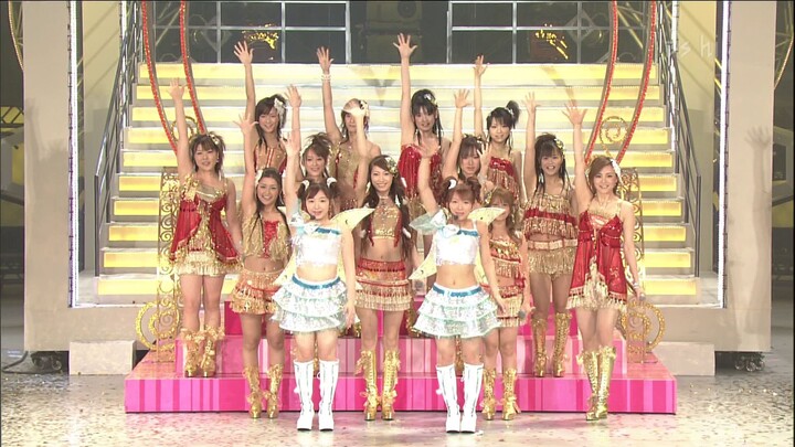 Morning Musume & W - Ai araba it's all right + Robo Kiss (2004.12.31 Kouhaku)