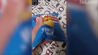 Đỡ không nổi những tình huống khó đỡ #52