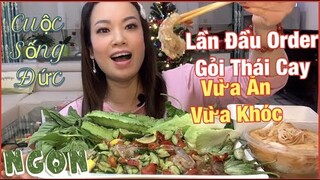 Ẩm Thực Thái Lan.Lần Đầu Tiên Order Gỏi Tôm Sống Thái,Cay,Ngon, Phê Vừa Ăn Vừa Khóc| VLOG 90