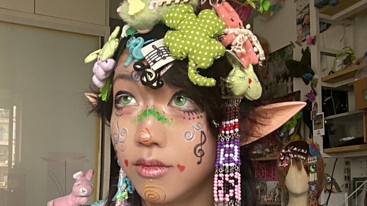 Let’s draw an elf makeup look together!