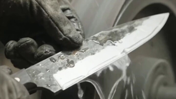 Forging a Razor Sharp Damascus Knife | Blacksmith ASMR