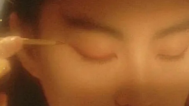 Trần nhà BE Aesthetic | "Tôi sẽ không nói cho bạn biết, tôi muốn bạn nhớ đến tôi mãi mãi"