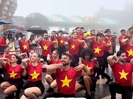 越南网友:国际地位提升后这么多老外喜欢越南！