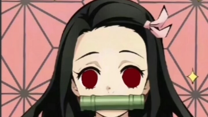 #شبح مطارد القطار# مجرد تصرفات غريبة وعبثية