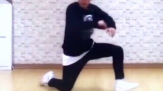 Awalnya, ketika orang-orang menyebut Daeheo, mereka selalu berkata "perusahaan tempat Jung Ho-seok b