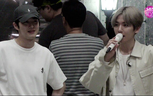 [EXO] 190719 Inkigayo: Baekhyun’s rehearsal highlights revealed, plus some sweet brotherly support—a