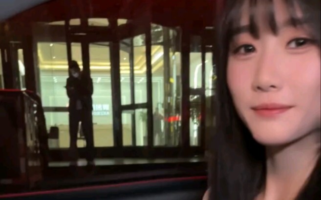 我温柔贤惠的女朋友。