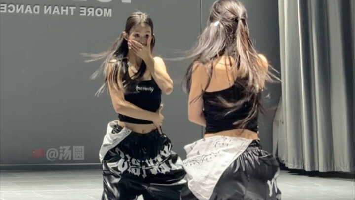 LE SSERAFIM《SPAGHETTI》phiên bản nôn mửa cũng phải nhảy! Biên đạo này thật sự quá sáng tạo!