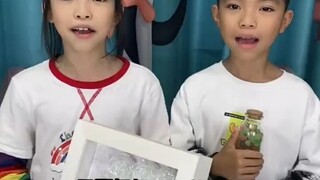Game Ultraman Xiaowu two-dimensional funny video