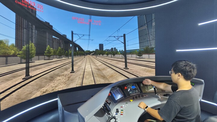 [Hands-On] Why You Shouldn’t Let Train Enthusiasts Drive Trains—A Hands‑On Demo of the CR400 EMU Sim