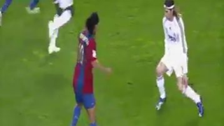 Lý do vì sao Ronaldinho là phù thủy sân cỏ