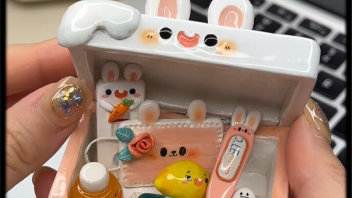 Wow—now if someone were to gift me this whole box, I’d be best friends with them for life!