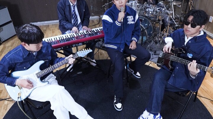 260117 SEVENTEEN Lee Seokmin (DK) & Woozi in Blue ❄️ by Daybreak Zero Station