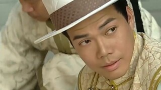 Khi trẻ em mừng tuổi, chúng sẽ không còn quan tâm đến vàng bạc nữa mà thay vào đó lại say mê trò chơ