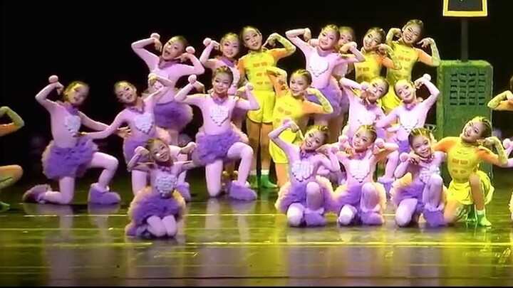 المعرض الوطني الثالث عشر لرقص الأطفال في ليتل لوتس، العرض الأول 06: السلحفاة والأرنب يتسابقان مرة أخ