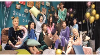 TWICE WORLD TOUR 2019 ‘TWICELIGHTS’ IN JAPAN TWICE PHOTO BOOK 'TWICELIGHTS'