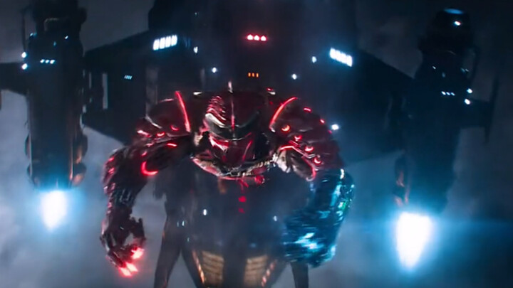 Tổng hợp các màn hóa thân siêu anh hùng trong phim Hollywood: có nhân vật bạn yêu thích không?