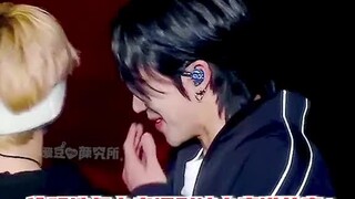 When a fan recovering from plastic surgery meets their idol #XuMingHao: You must stop laughing! #sev