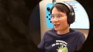 The anchor is really good at playing consoles: They said this should be Tang Bohu#168