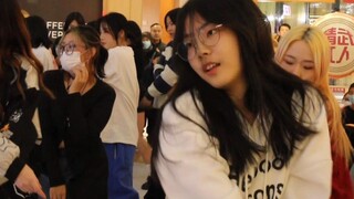 16岁女高第一次商场kpop随舞直拍