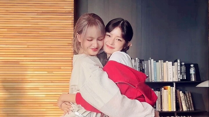 คาเนชิกากิ นาโออิ เรย์: เราเป็นคู่รัก 👩‍❤‍👩