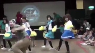 "Lucky Star" OP house dance scene big guy broke in (don't say he danced pretty well)