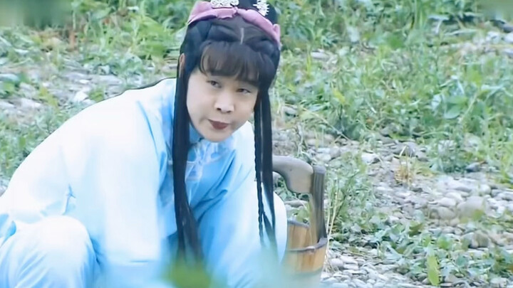 ขอโทษนะ เซิ่งเจียรุ่น ฉันเพิ่งเห็นคุณผ่านไปเมื่อกี้