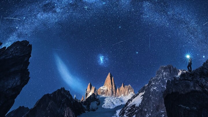 Bintang-bintang adalah bayangan semua makhluk, sekaligus mimpi berwarna-warni saya.