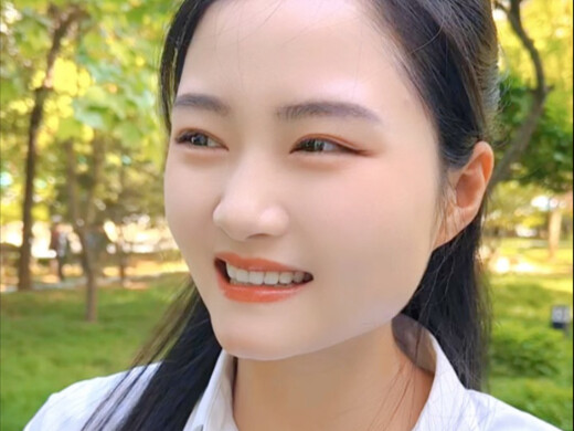 Tôi và cô ấy đang yêu nhau