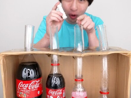 搞笑解压测评，你开心我就开心。