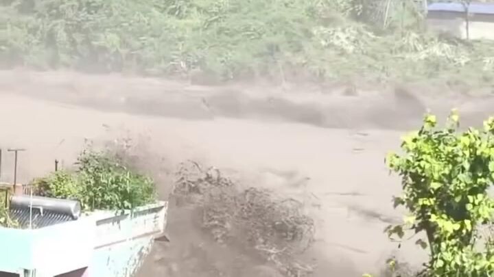 Floods in Nepal have trapped people inside their homes_#Short #Video #Nepal #Flood #China