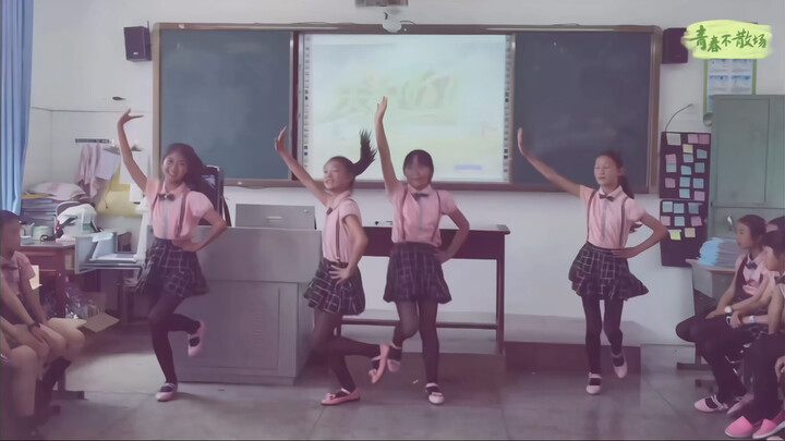 丰富的小学校园舞蹈课