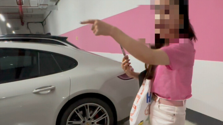 เจ้าของรถปอร์เช่สาวจอดรถไม่ถูกกฎ กลับให้ยูทูบเบอร์ Bilibili ขอโทษ!