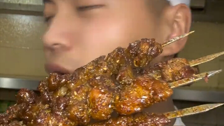 吃个烧烤怎么了？